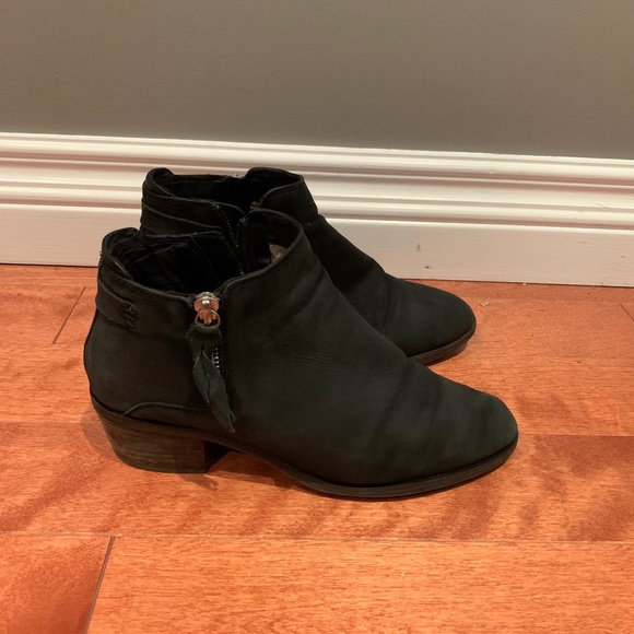 Steve Madden Booties - Picture 2 of 4